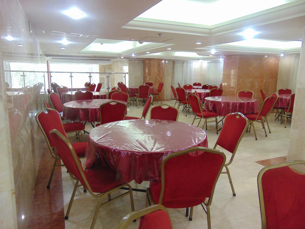 Athman 2 * Mekka